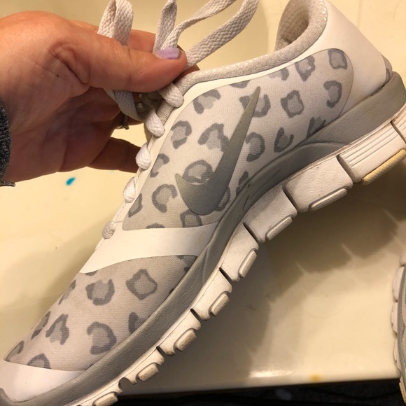 Sold - Picture 4 of 6